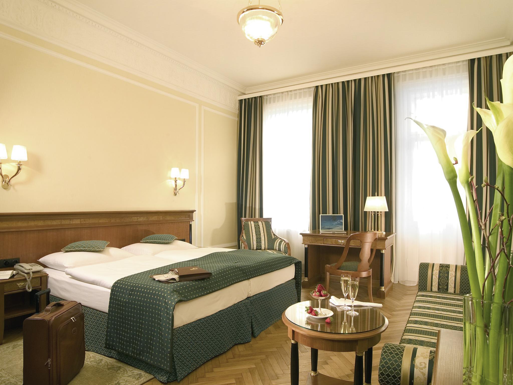オーストリア トレンド ホテル アストリア ウィーン エクステリア 写真